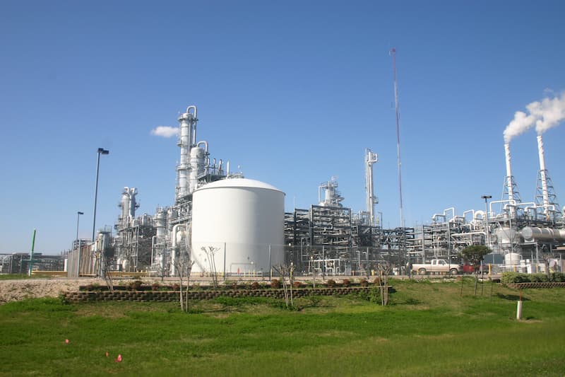 A chemical plant painted by FCS Industrial Solutions in Freeport, TX
